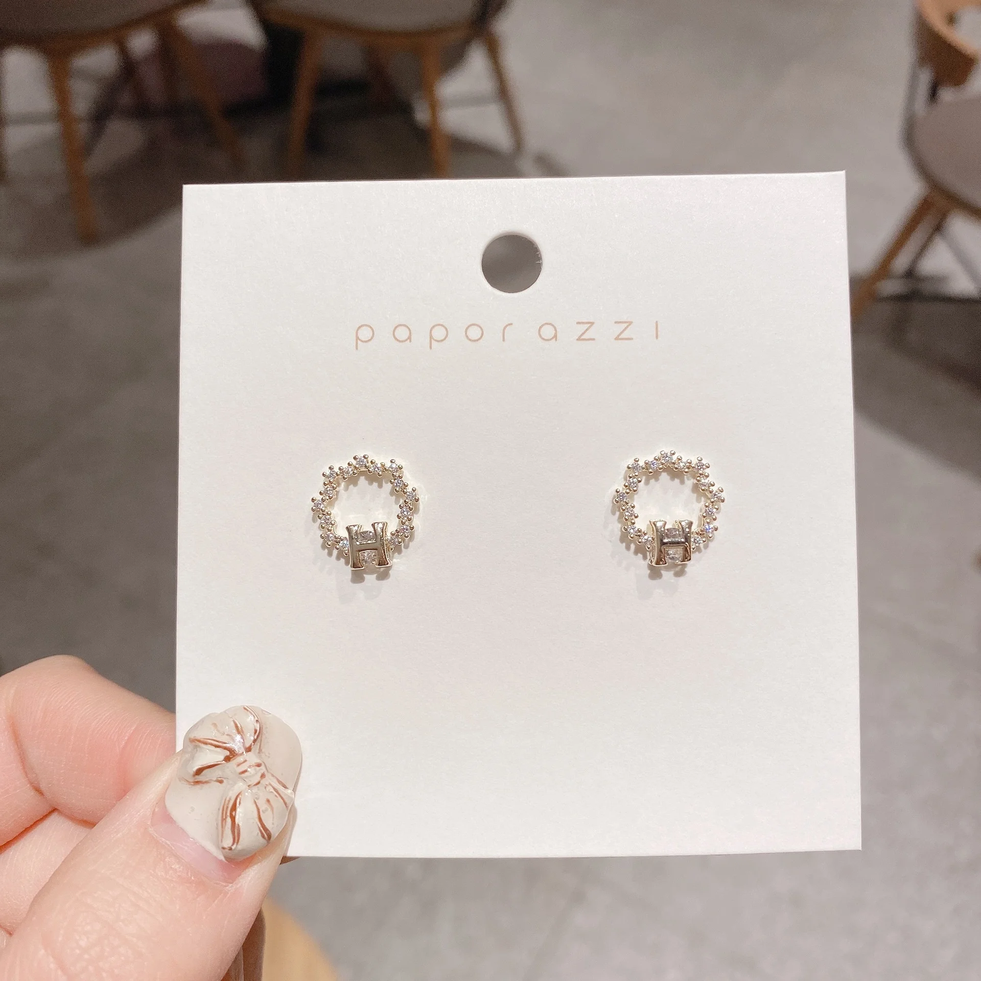 

Summer Simple Personality Earrings Light Luxury Letter H Zircon Earrings Fresh Fashion Temperament Earrings Female