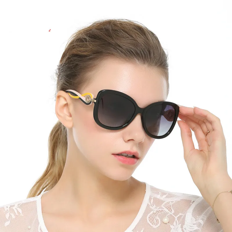 

Sunglasses Women's New Polarizing Sunglasses Classic Fashion Large-frame Sunglasses Driving Mirror