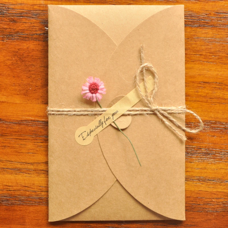 1pcs DIY Vintage Handmade Creative Greeting Card Kraftpaper Envelope Dried Flower Birthday Christmas |