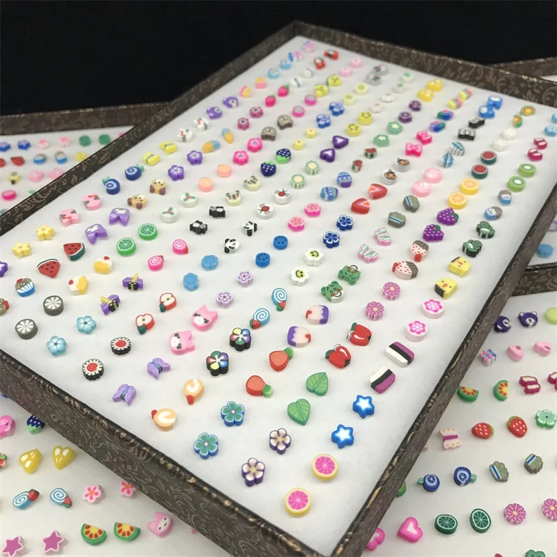 Серьги гвоздики из полимерной глины 1 пара сережек ручной работы в мультяшном