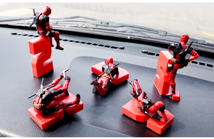 Автомобили украшения личность Deadpool кукла украшение автомобиля центральной консоли украшения компьютер компаньон кукла авто аксессуары