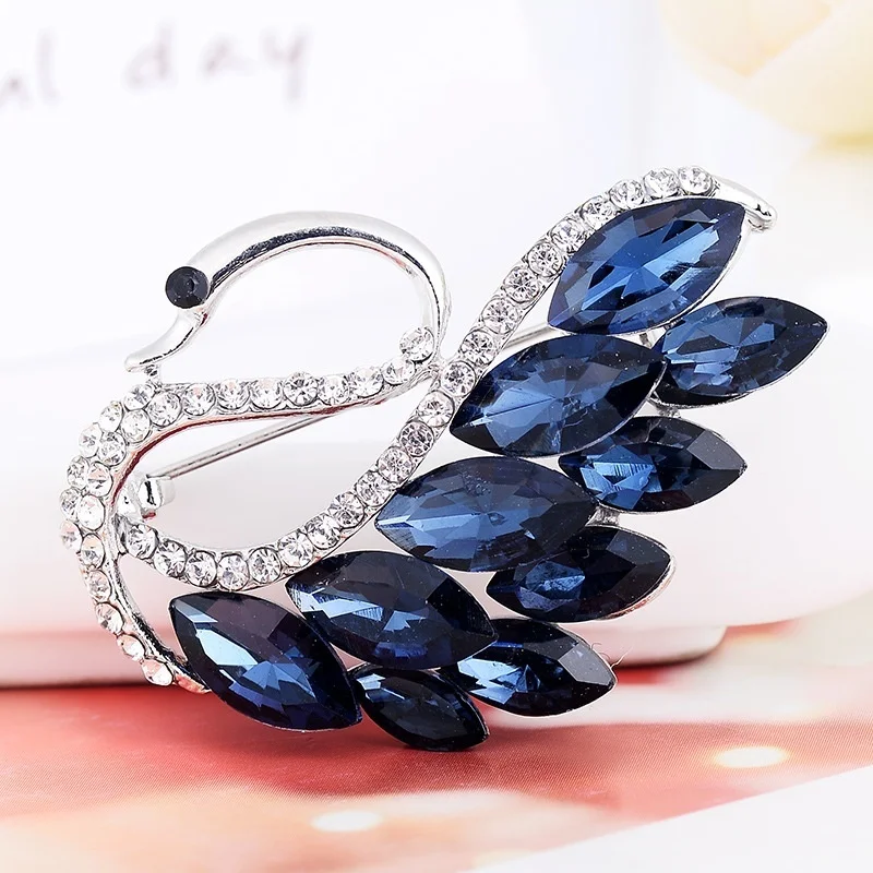 3 colors fashion creative brooch Autumn and winter scarf deduction silver swan | Украшения и аксессуары