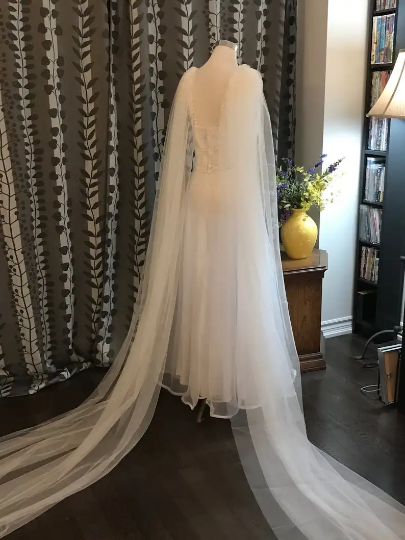 

BRIDAL CAPE , Plain/Two Pieces Shoulder Cape 2.5 M / 3M / 3.5M / 4M / 5M Long In White / Off White / Ivory / Champagne / Black