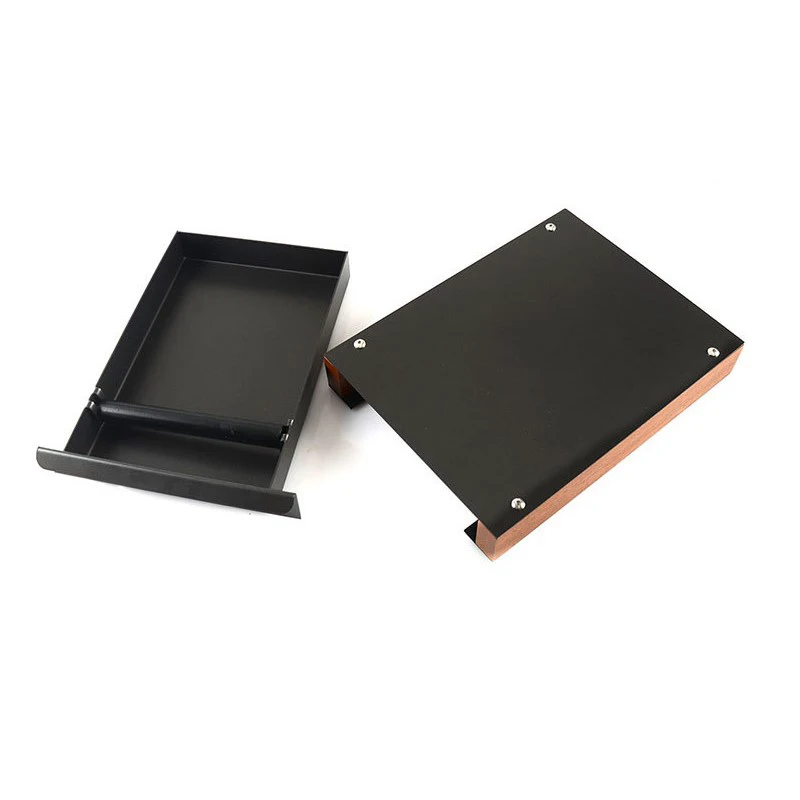 

Kitchen,Dining & Bar