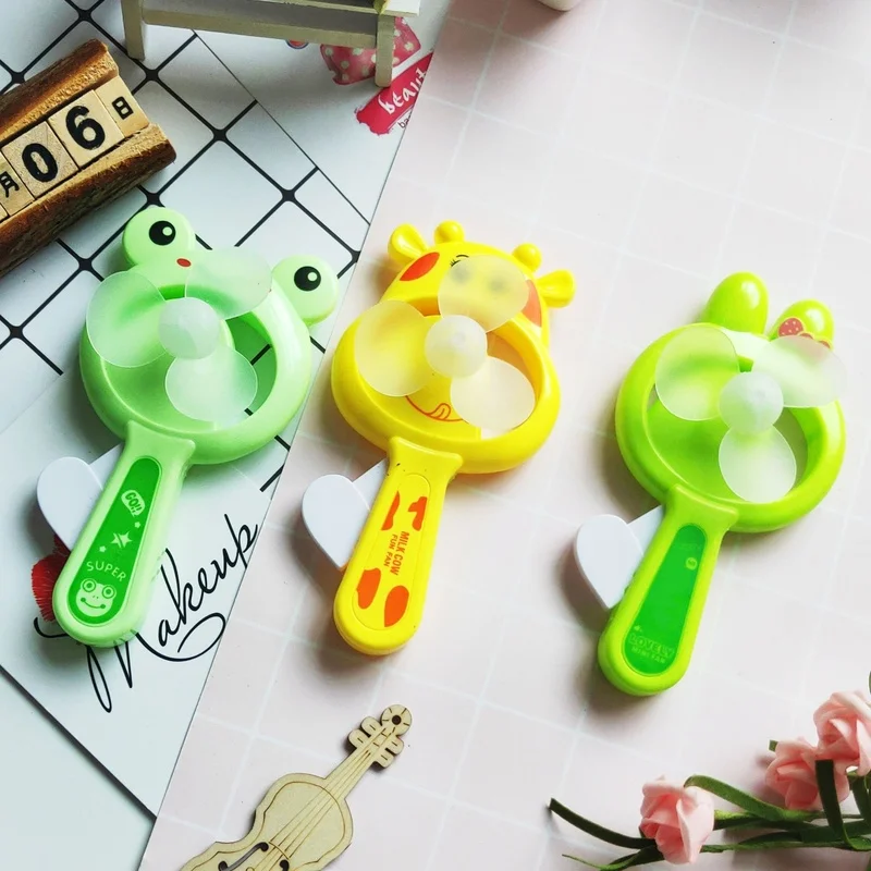 1 шт мини Портативный с рисунком медвежат ручной Давление вентилятор страницами