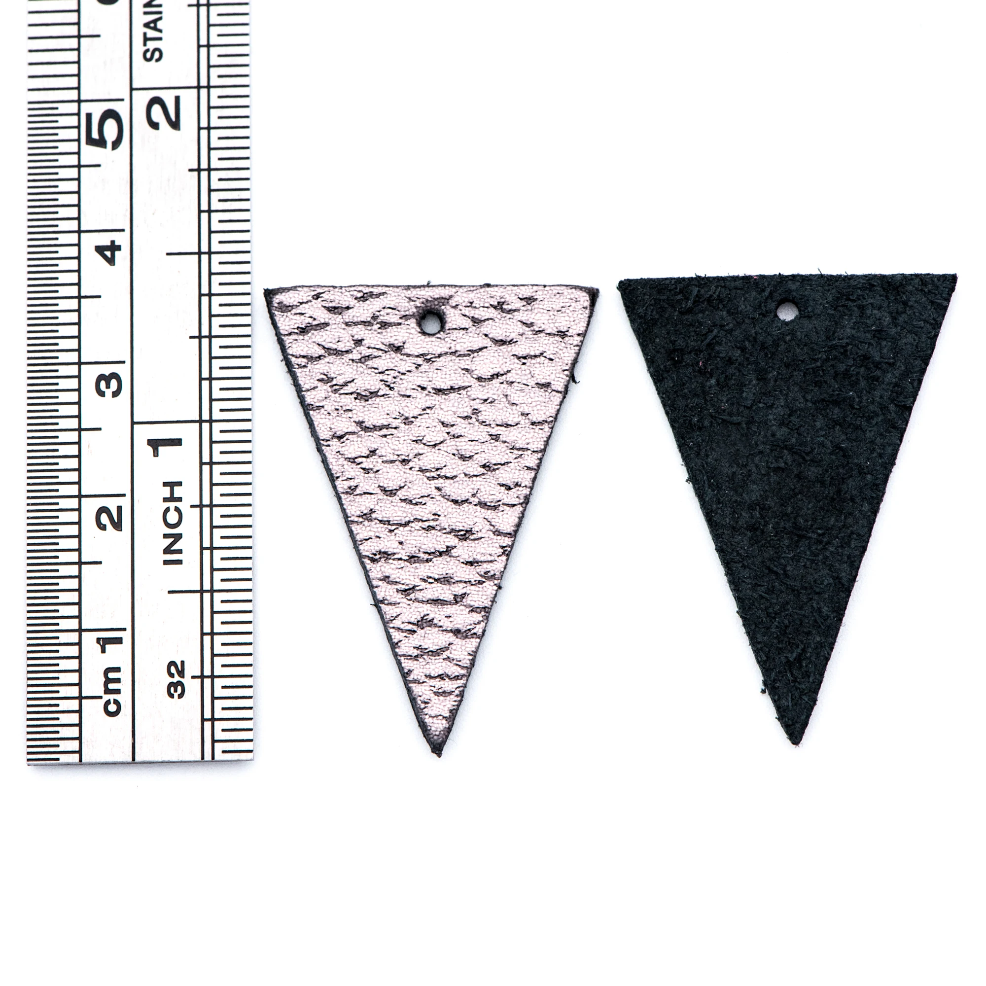 

10pcs Triangle Leather Charms 35mm, Genuine Leather Geometric Pendants, Metal Color gunmetal, For Jewelry DIY Findings(FB-064-6)