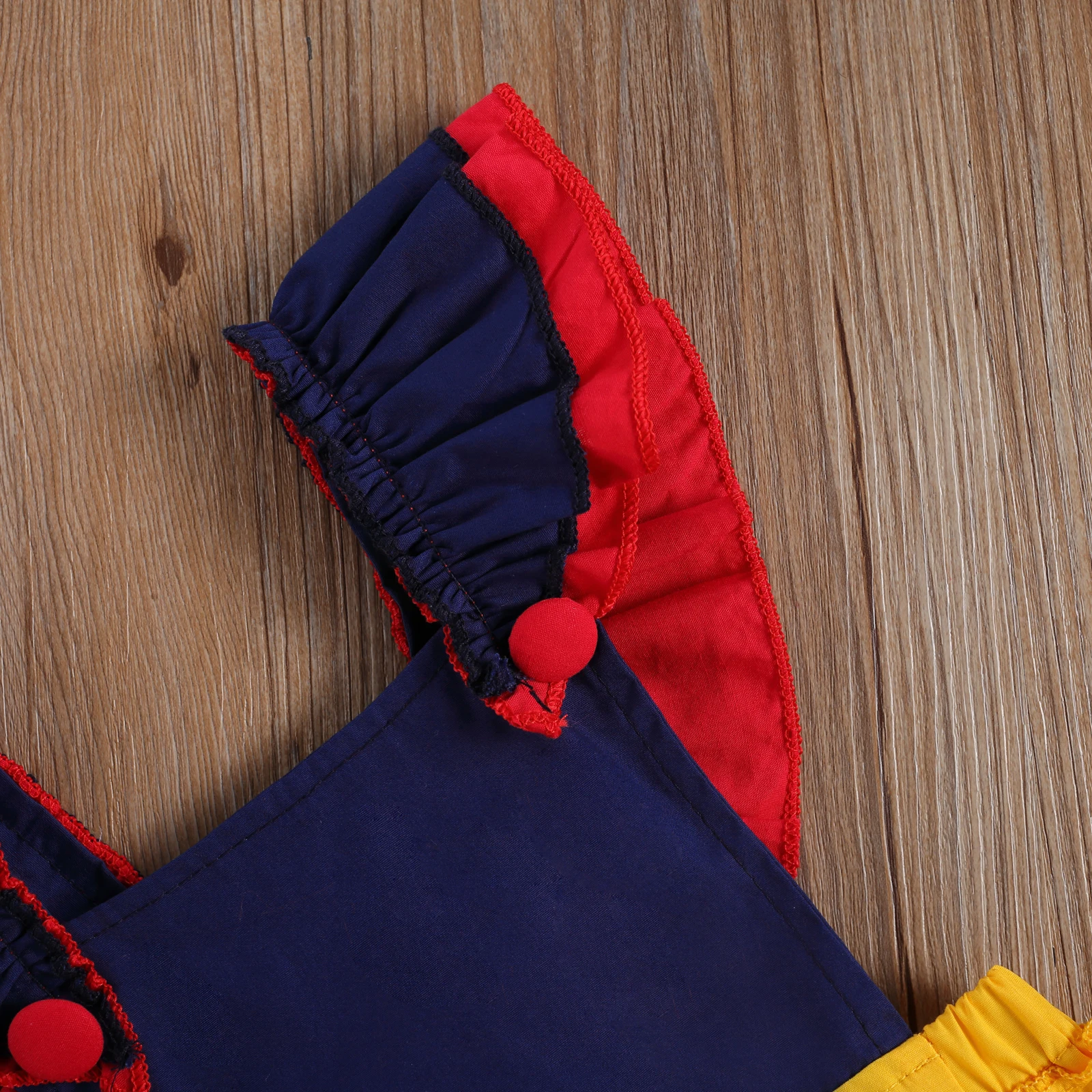 

2 Pcs Newborn Color Block Outfits, Infant Fly Sleeve Square Collar Ruffle Romper with Button Bowknot + Headband