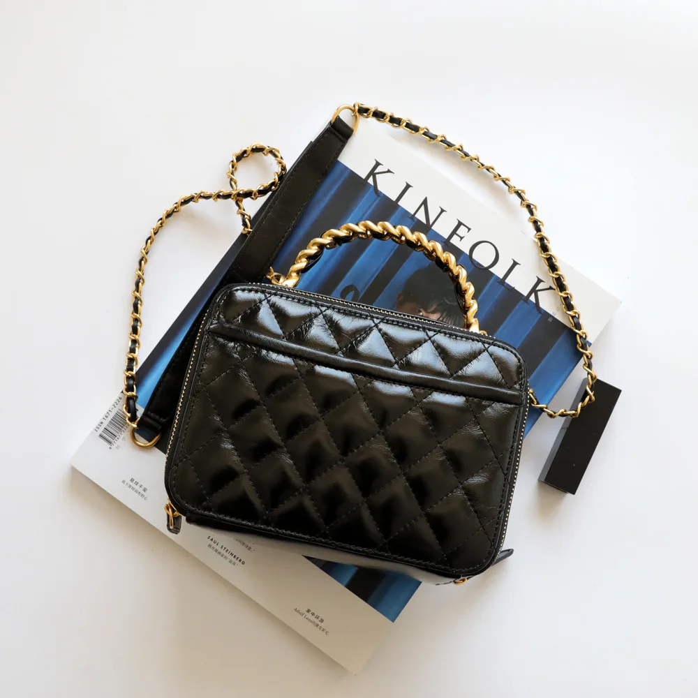 

2021 Brand New Diamond Lattice Handbag Small Bag Head Real Leather Box Bag Women Temperament Chain Slanting Luxury Shoulder Bag
