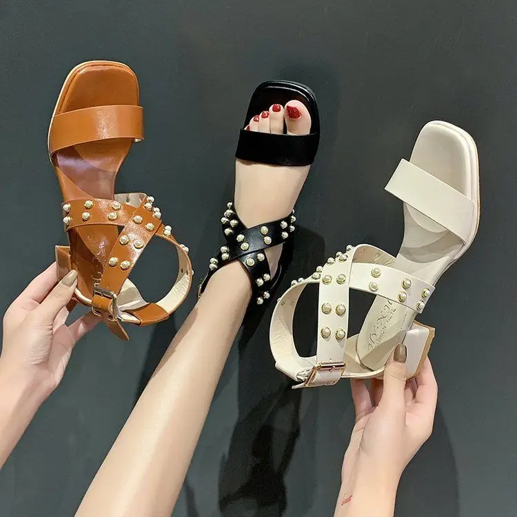 

2021 summer new style thick heel sandals women mid-heel square heel open toe pearl sandals women