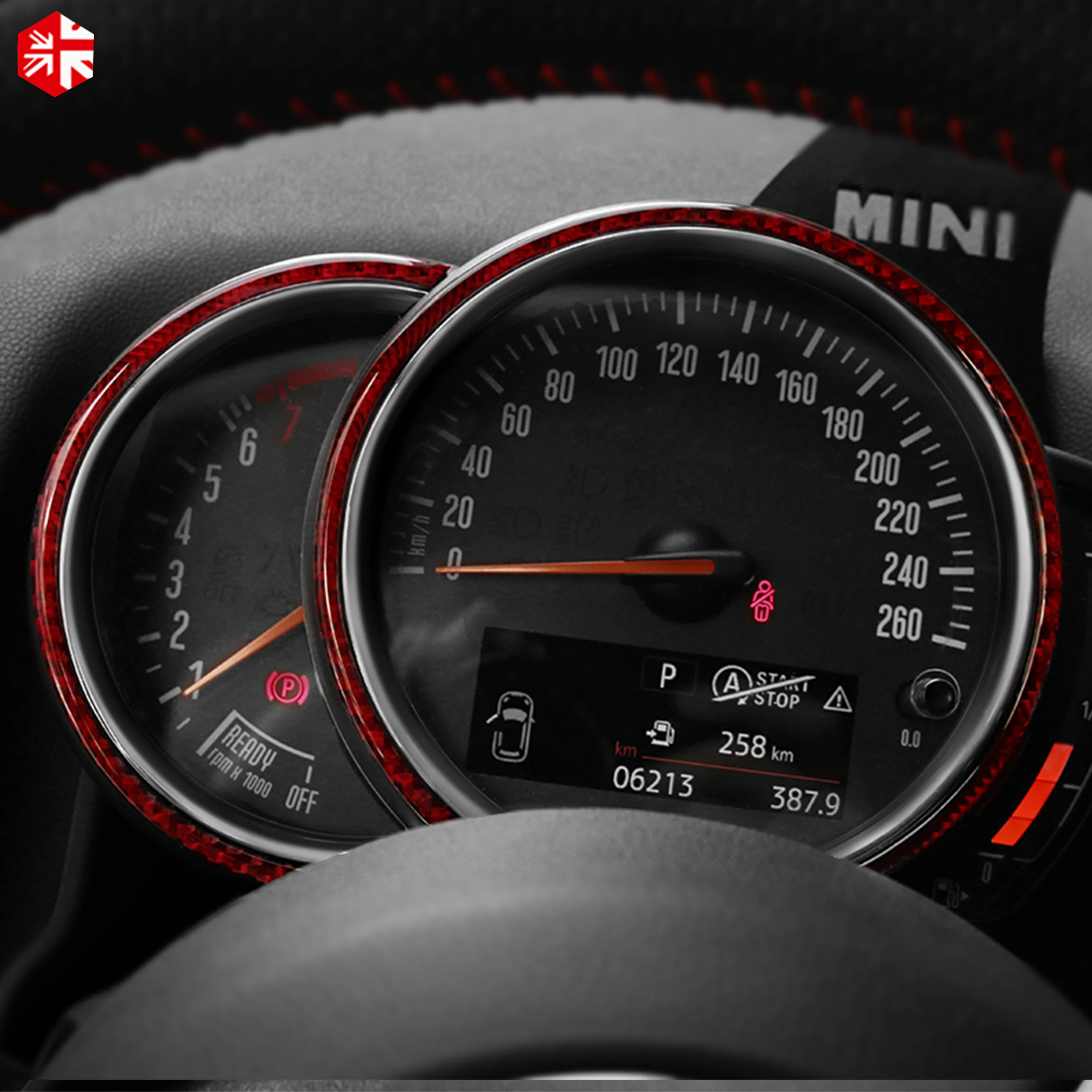 Автомобильная центральная консоль из углеродного волокна с кольцами и