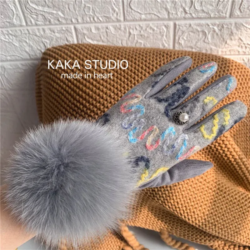 

Fox Ball Geometry Hit Color Graffiti Wool Cashmere Points Refers To Gloves Korean Suede Warm Cycling Gloves Female