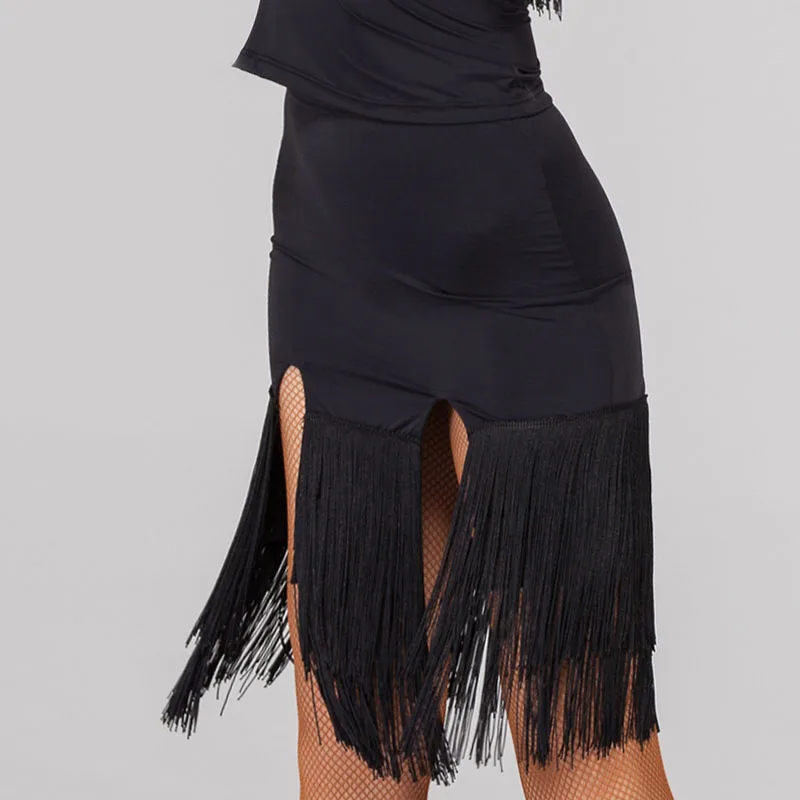 Женская юбка для латиноамериканских танцев черная красная с бахромой