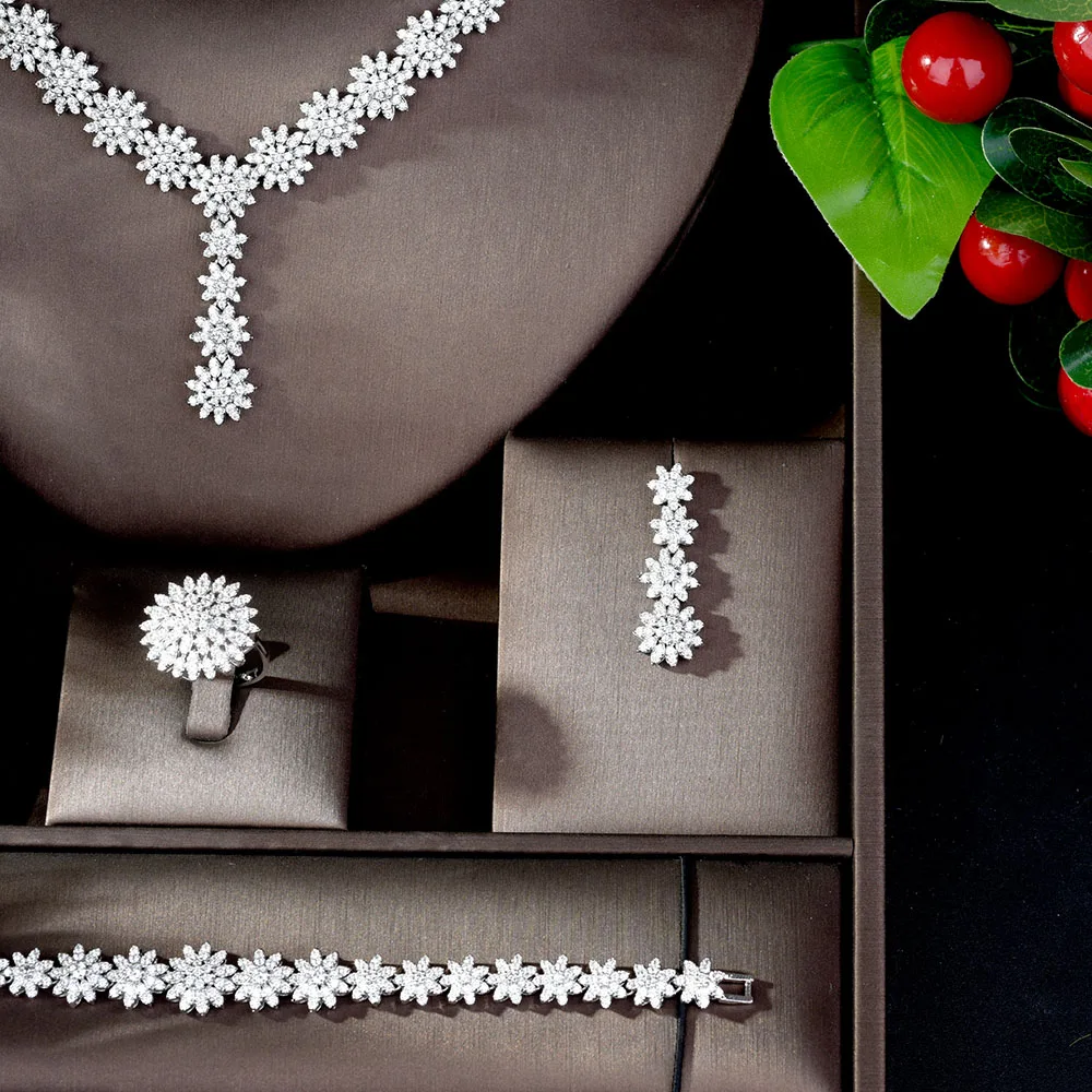 Комплект из колье и серёг с фианитом | Украшения аксессуары