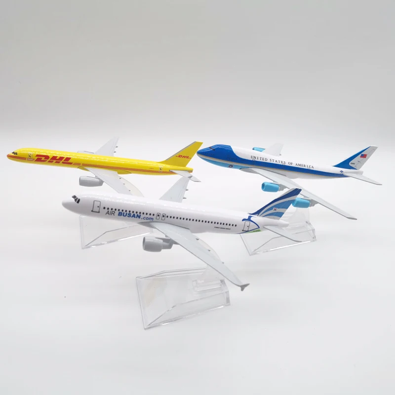 Авиакомпании модель самолета Боинг 747 A038 boein787 из сплава 16 см Рождественская