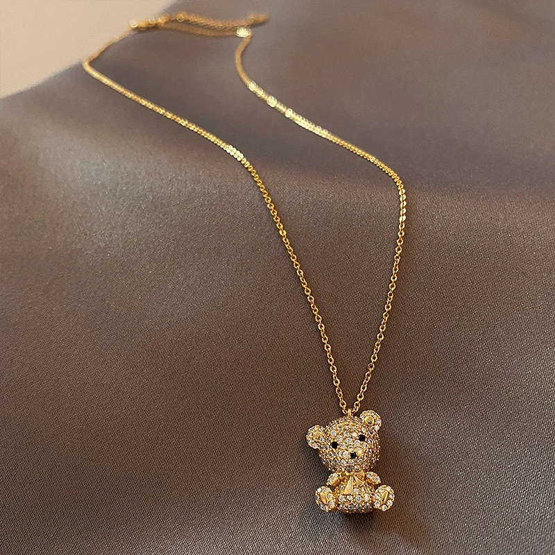 

2021 New Korean Cute Bear Pendant Necklace for Women Exquisite CZ Crystal Fashion Clavicle Chain Fashion Jewelry Accessories
