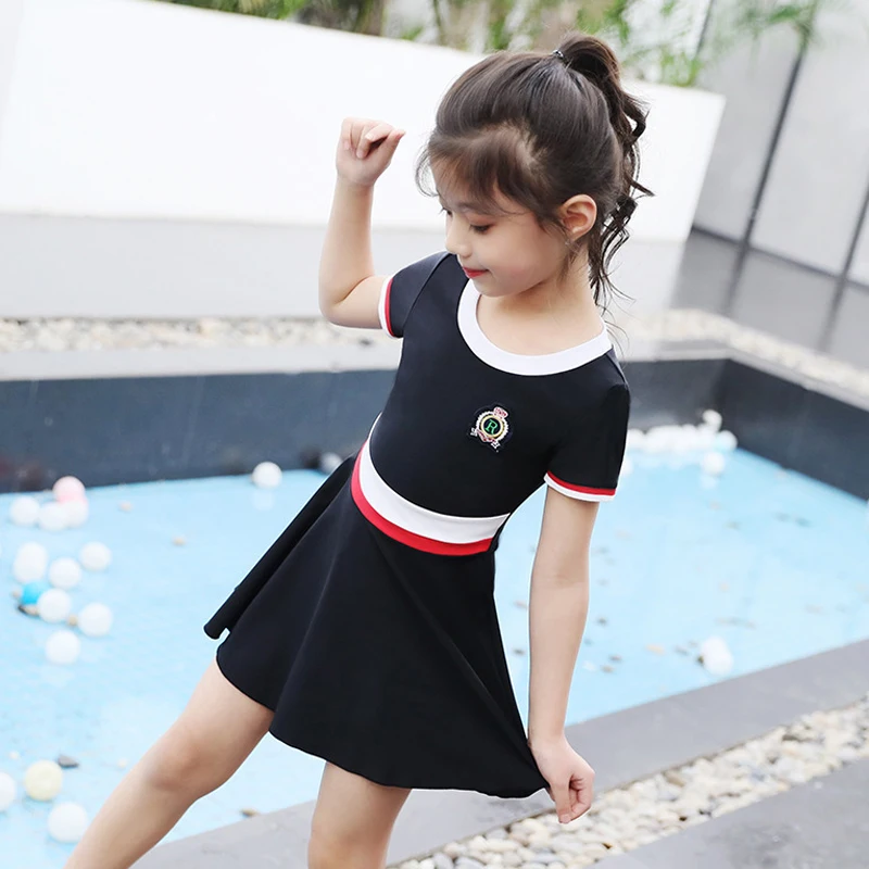 Купальник с оборками и коротким рукавом юбка купальный костюм из двух предметов