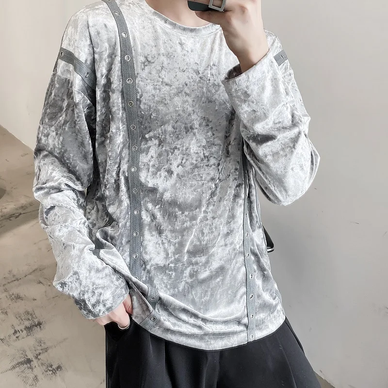 

Hoodies & Sweatshirts