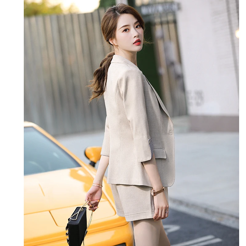 

Women Blazer Suits Half Sleeve Jacket and Short Pant 2 Pieces Sets Ladies Casual Wear Summer