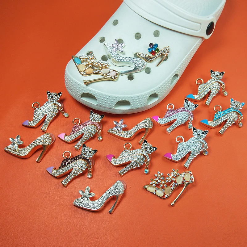 

Лидер продаж, Кроксы, шармы, аксессуары, украшения для девочек, подарок, сабо, украшение для обуви, металлическая крокодиловая обувь, Шарм Jibz