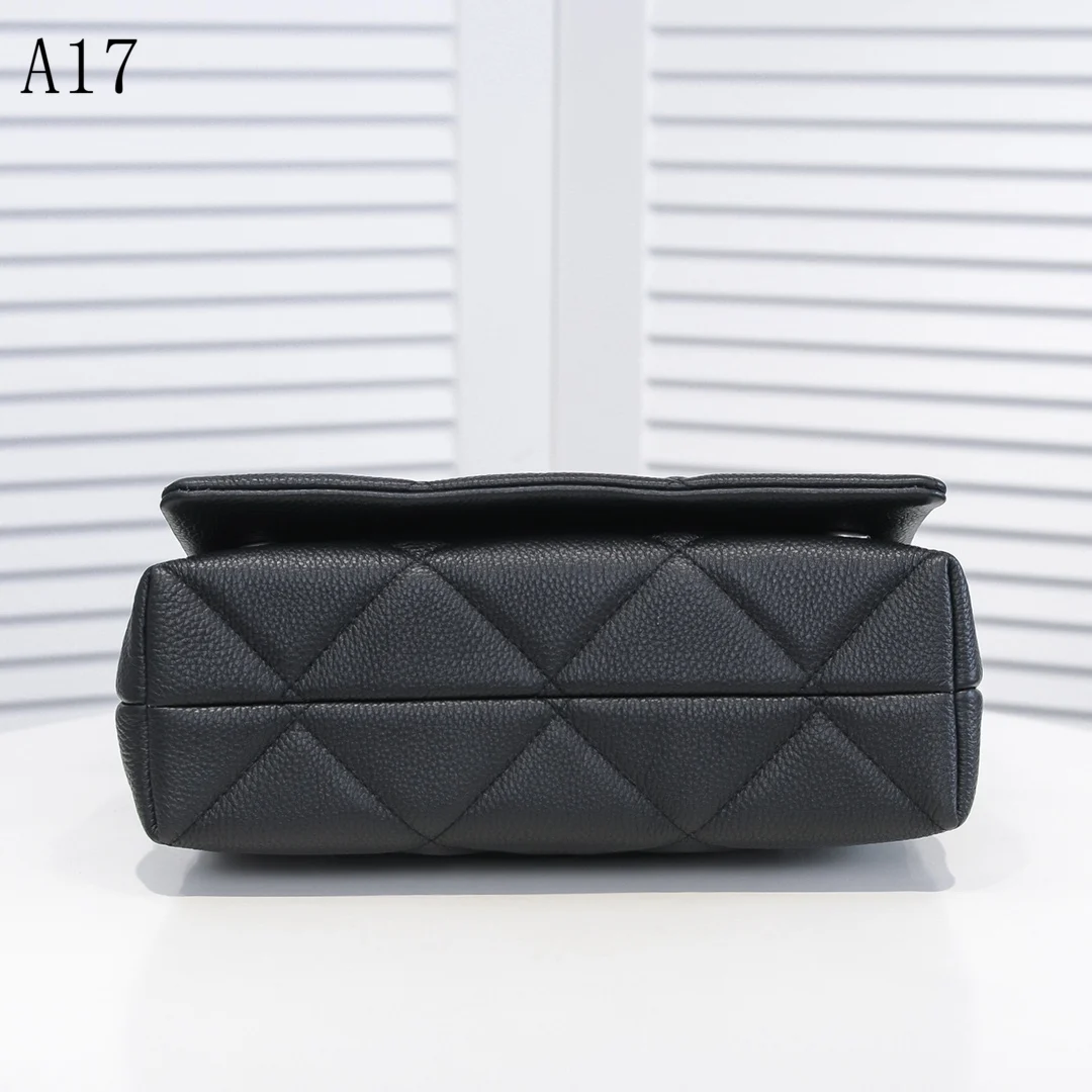 

Metal Badge Box Shape Handbag Purse Women Black Chain Party Clutch Bag Kawaii Shoulder Bag Crossbody Messenger Bag