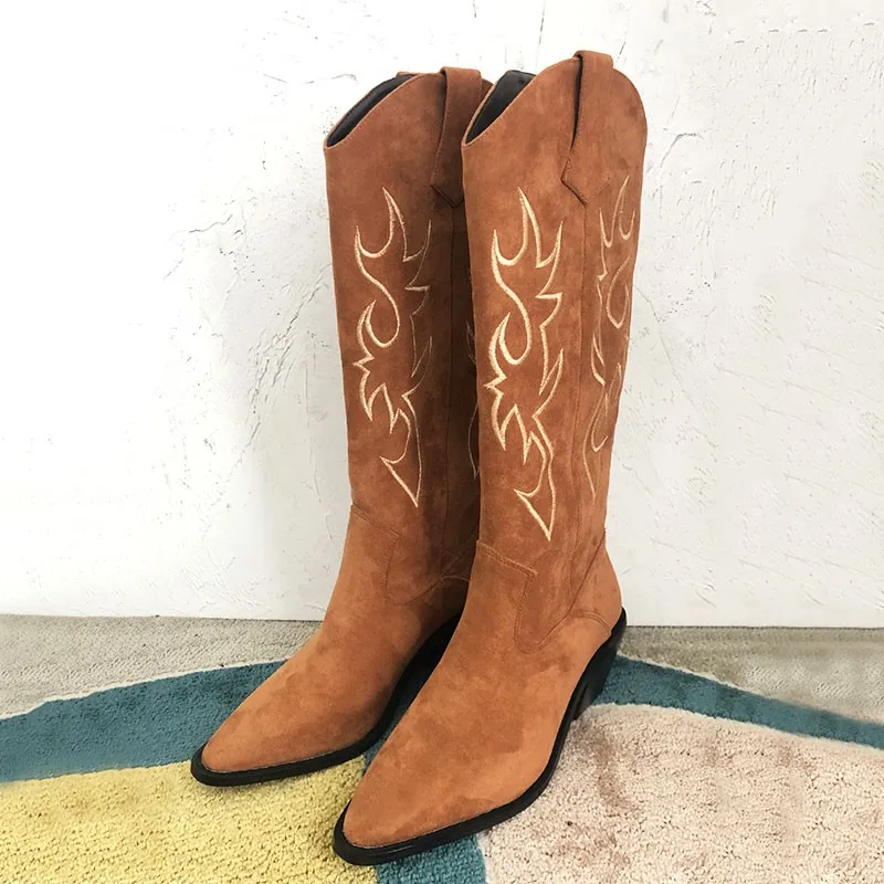 

2021 new retro embroidery western cowboy boots female pointed high heel V-neck knee-length fashion knight boots female boots
