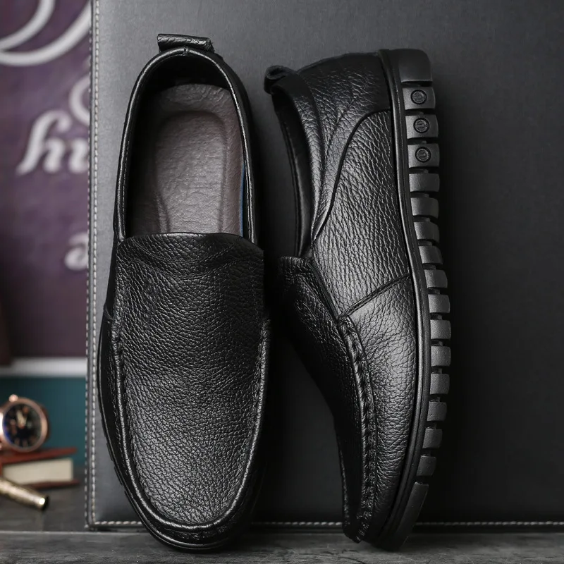 

2020 Men's Shoes Dad Shoes First Layer Cowhide Casual Breathable Non-Slip Middle-Aged and Elderly Shoes Peas Shoes