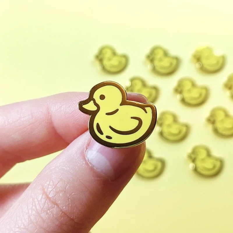 Желтый резиновый эмалевый значок Ducky значки ювелирные изделия красивые шпильки