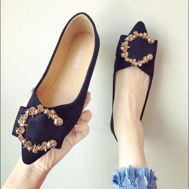 Женские туфли с острым носком из флока металлической пряжкой балетки на плоской