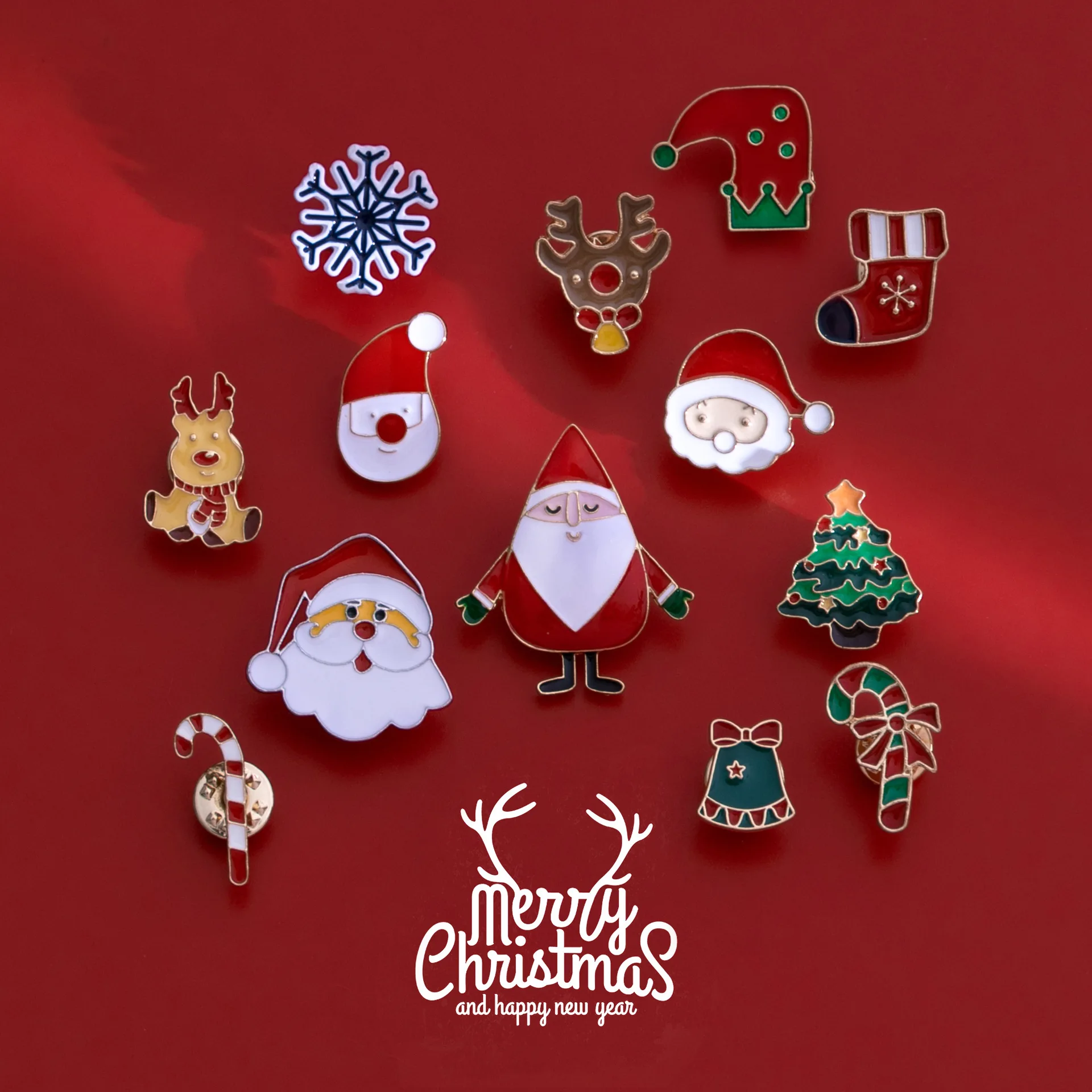 

THJ Fashion Christmas Brooches Santa Claus Hat Gloves Bells Socks Snowflake Suit Metal Pins Badges Brooch New Year Gifts