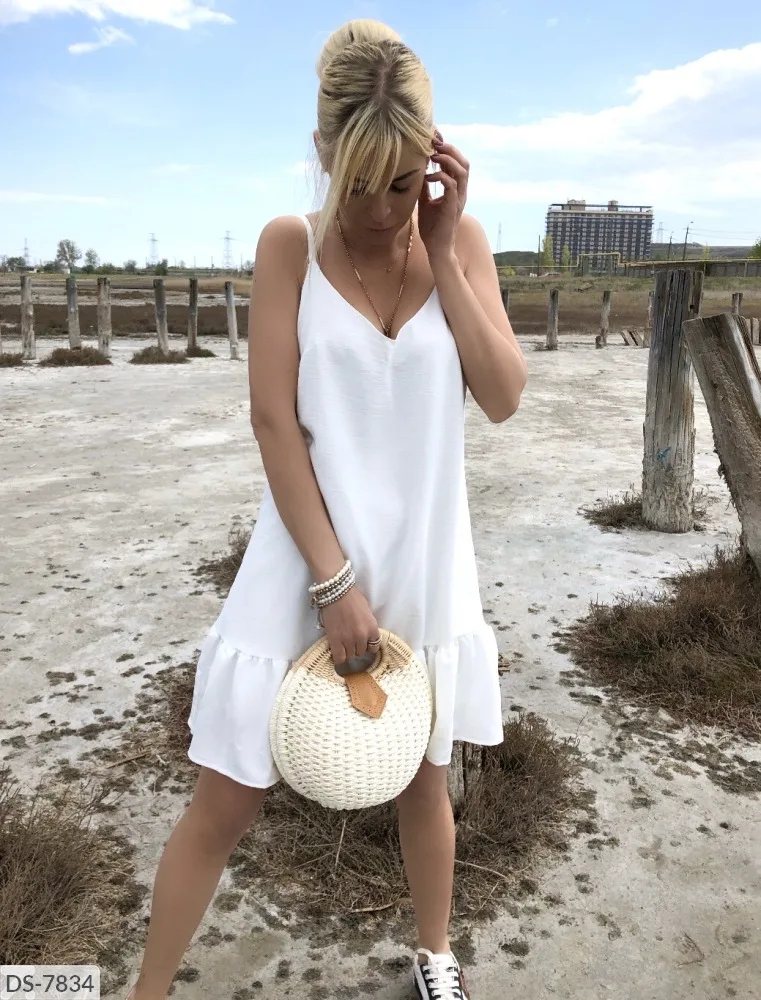 Женский сарафан с V-образным вырезом и оборками на подоле | Женская одежда