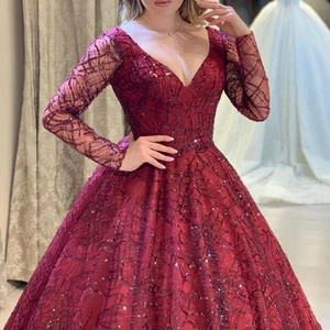 Plus Size Red Shinny Wedding Party Dresses 2021 New Lady V Neck Long Sleeve Gown Mother Of The Bride