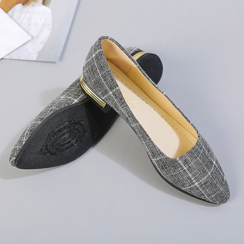 2021 New Autumn Ladies Fashion Shallow Slip On Low Heels Gingham Cloth Boat Shoes Women's Pointed Toe Elegant Bride Dress Pumps