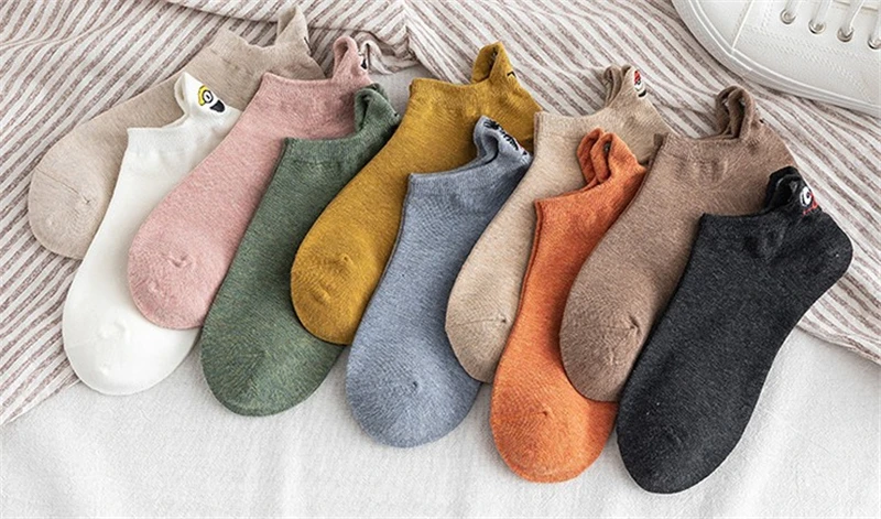 3PAIRS Kawaii Embroidered Expression Women Socks Happy Fashion Ankle Funny Socks Women Cotton Summer Candy Color