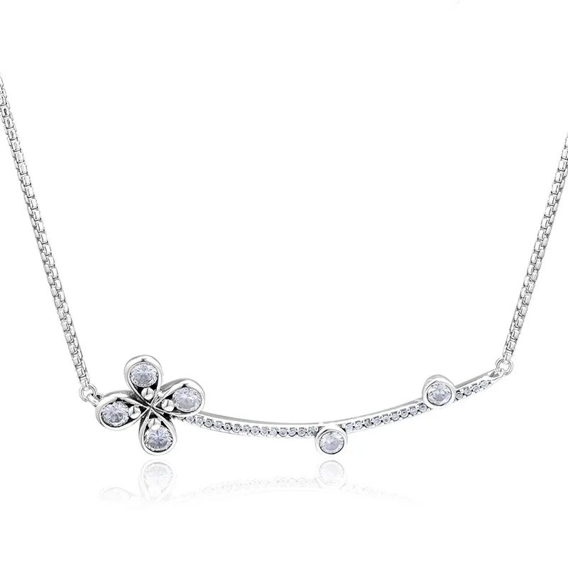 Женские ожерелья с подвеской в виде цветка четырьмя лепестками прозрачные