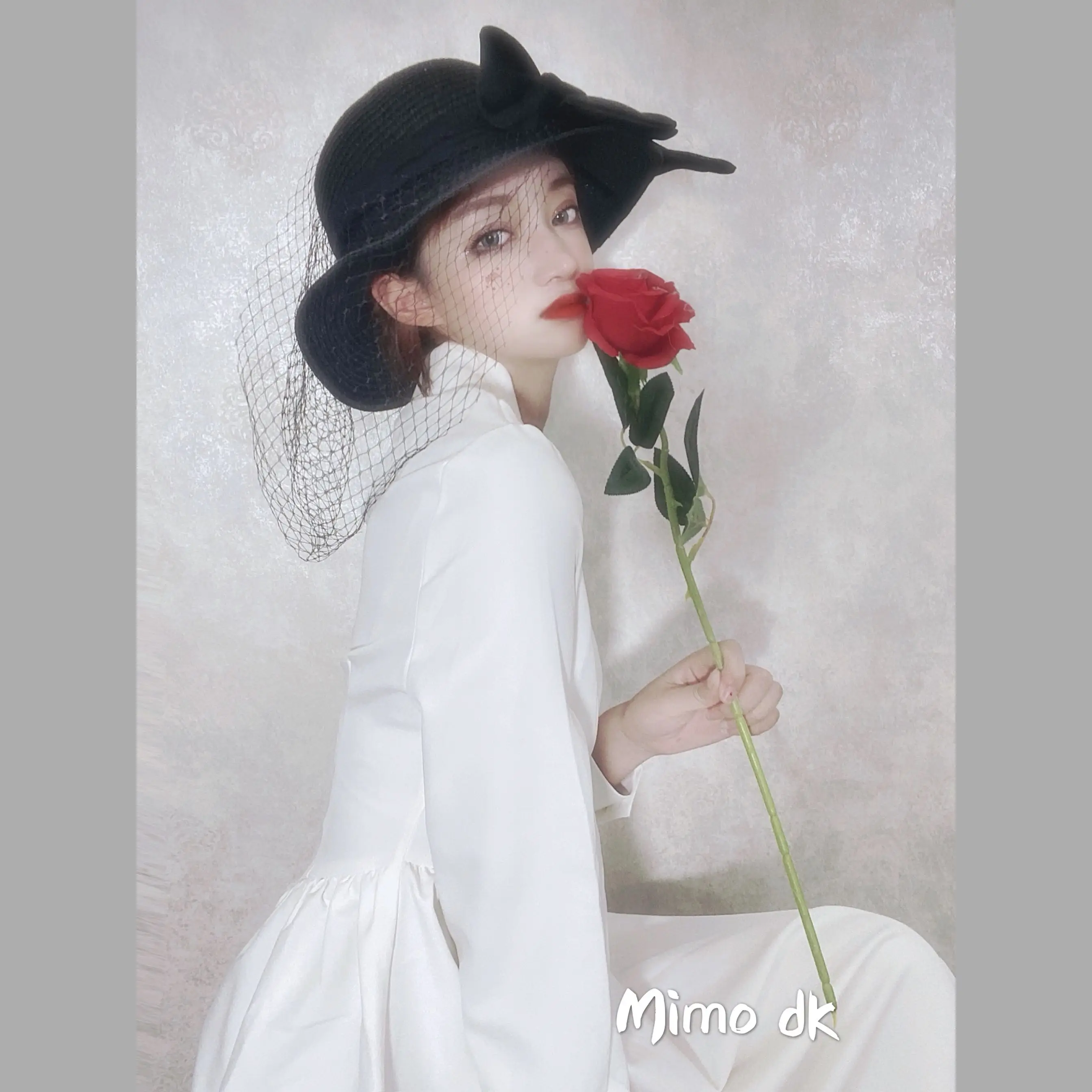 Женское винтажное платье Одри Хепбёрн белое с длинным рукавом в стиле ретро |