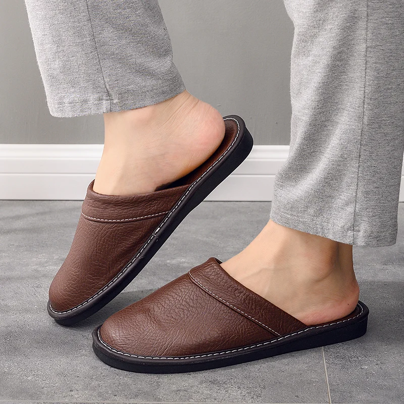 

2021 New Arrival Runway Shoes Men Leather Home Slippers Unisex Flat Round Toe Wear Resitant Fashion Shoes Man Slippers