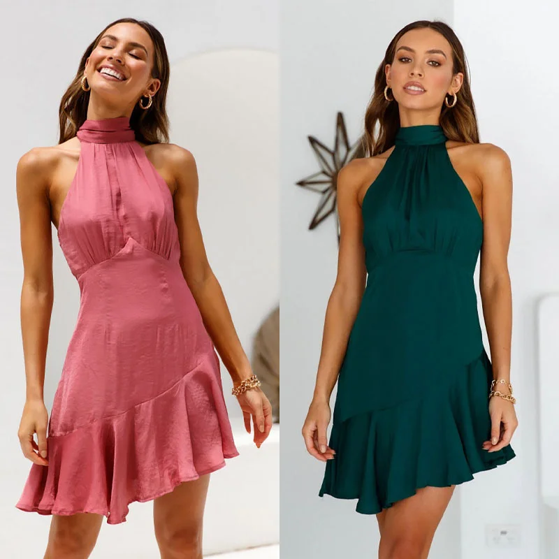 

Женское платье без рукавов с открытой спиной и высокой талией