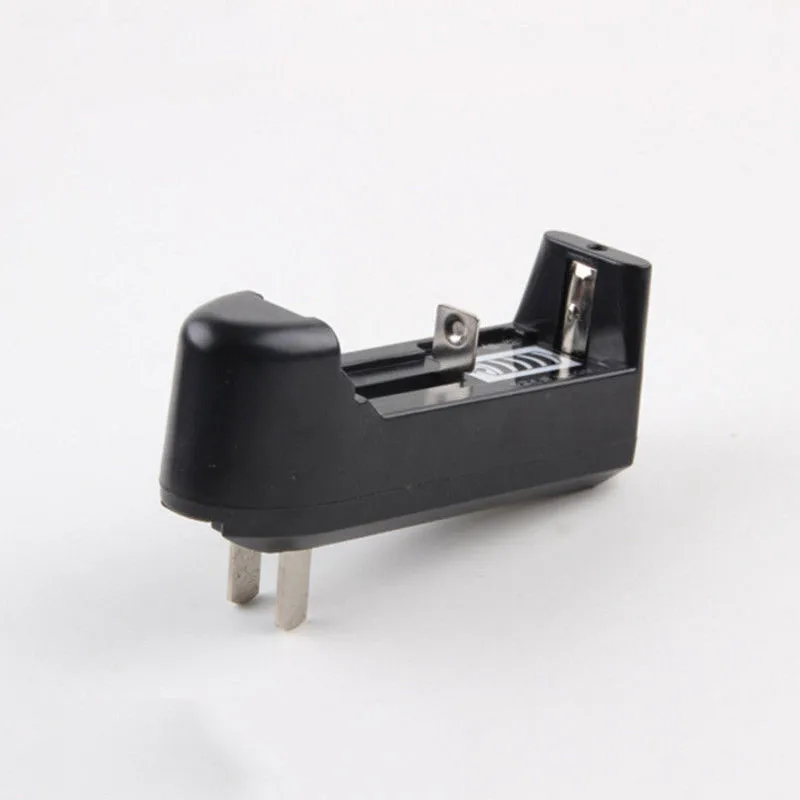 Универсальное умное зарядное устройство для аккумуляторов 18650/18500/16340/14500