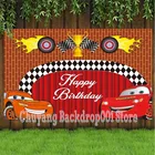 Фон для фотосъемки с изображением Красной гоночной машины, черно-белых флагов, мультяшных чемпионов, красных занавесок, кирпичной стены, дня рождения мальчика