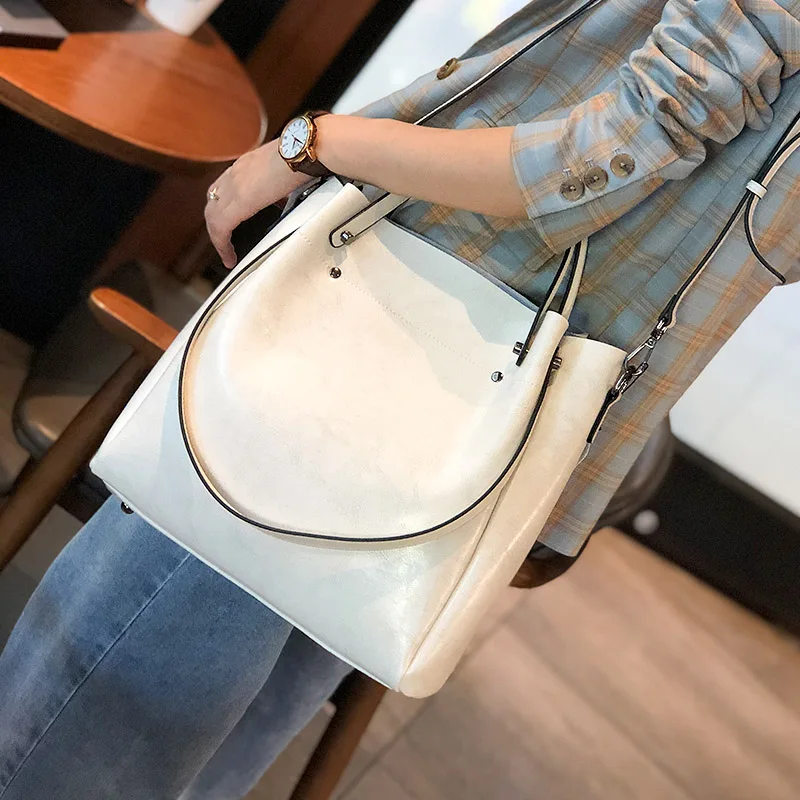 

Fashion High Capacity Soft Handle Zippers Armpit Shoulder Bag Womens Casual Genuine Leather Handbag Cowhide Crossbody Bags