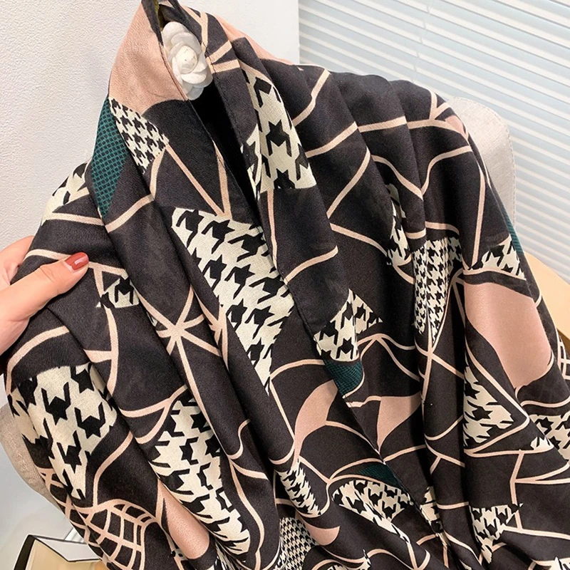 

Новинка Весна 2021, хлопковая шаль из пашмины, женские теплые зимние шарфы, дизайнерский женский платок с принтом, пляжные шарфы-палантины, ша...