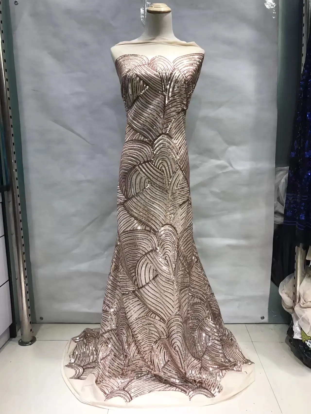 Новое поступление красивый французский блестки кружевная ткань Блестки модная