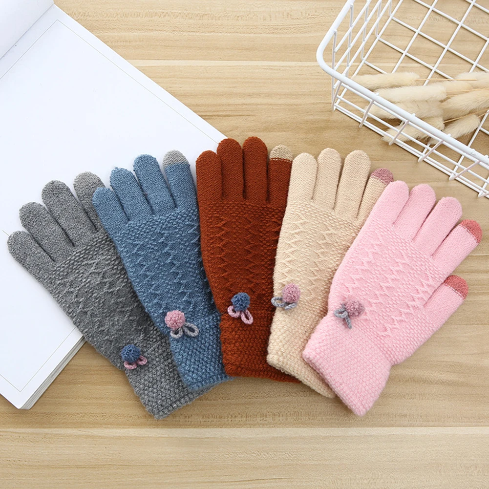 

Gloves & Mittens