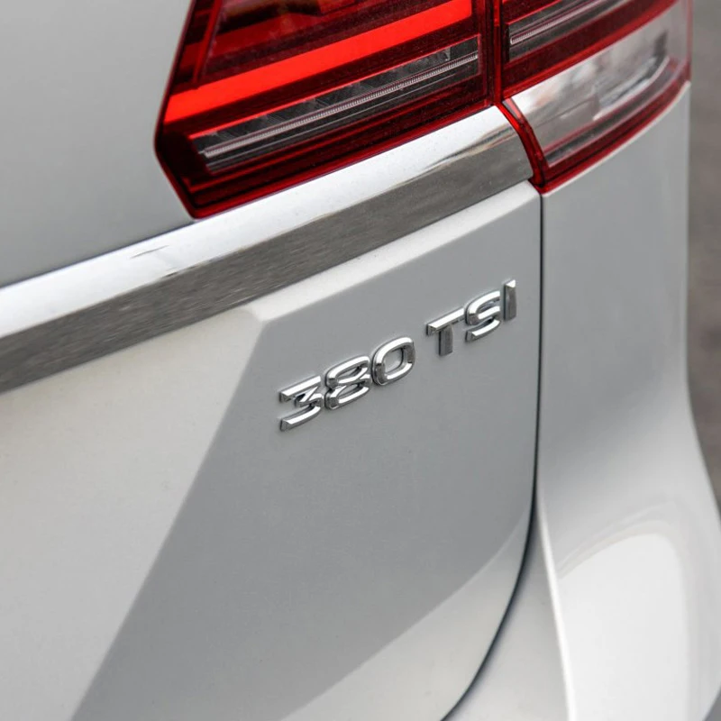 AQTQAQ 1 комплект 3D Металл 330 380 TSI 530 V6 Автомобильная боковая брызговик задний