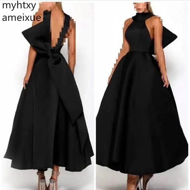 Женское вечернее платье до щиколотки черное с высокой горловиной и открытой