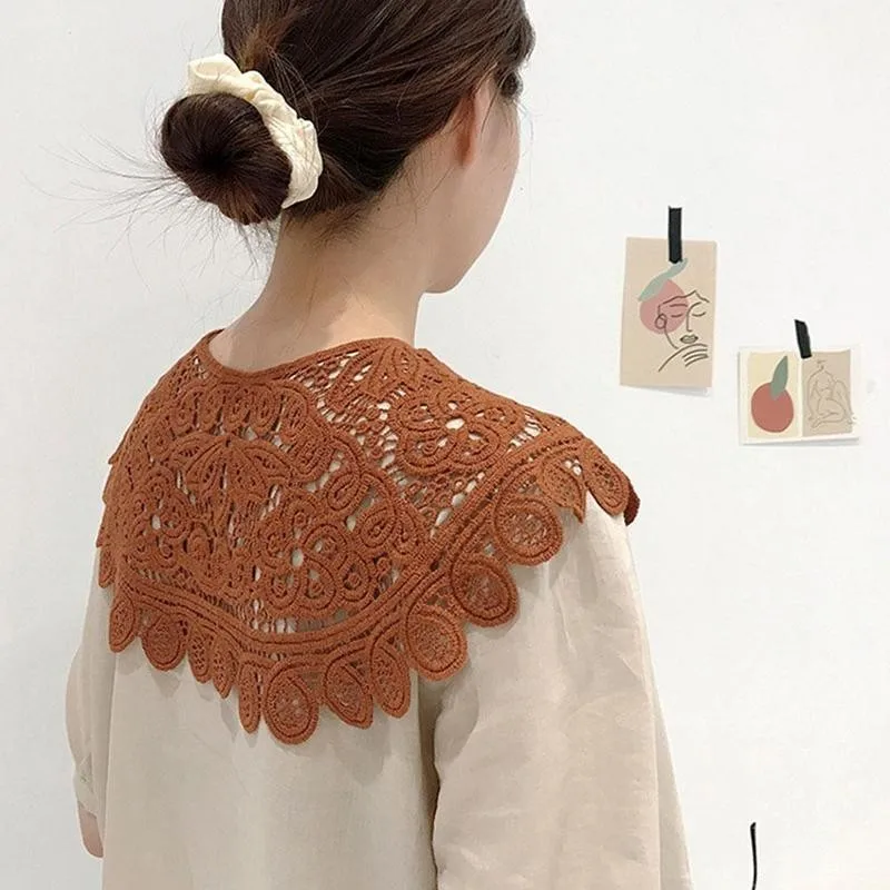 

Lace Shawl Hollow Fake Collar Women Hollow Out Crochet Fake Collar Flower Print Detachable With Button Shawl Decoration
