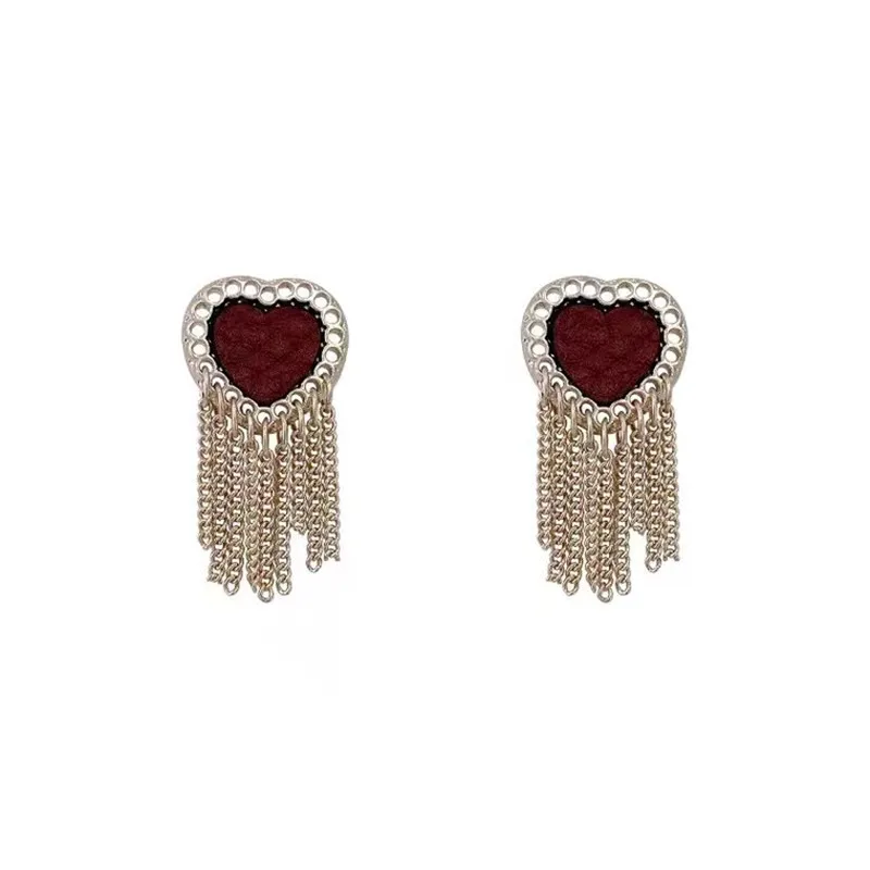 

Love Heart Tassel Earrings Vintage Leather Earrings Sweet Romantic Woman Earrings Metal Chain Earrings Trend Silver 925 Earrings