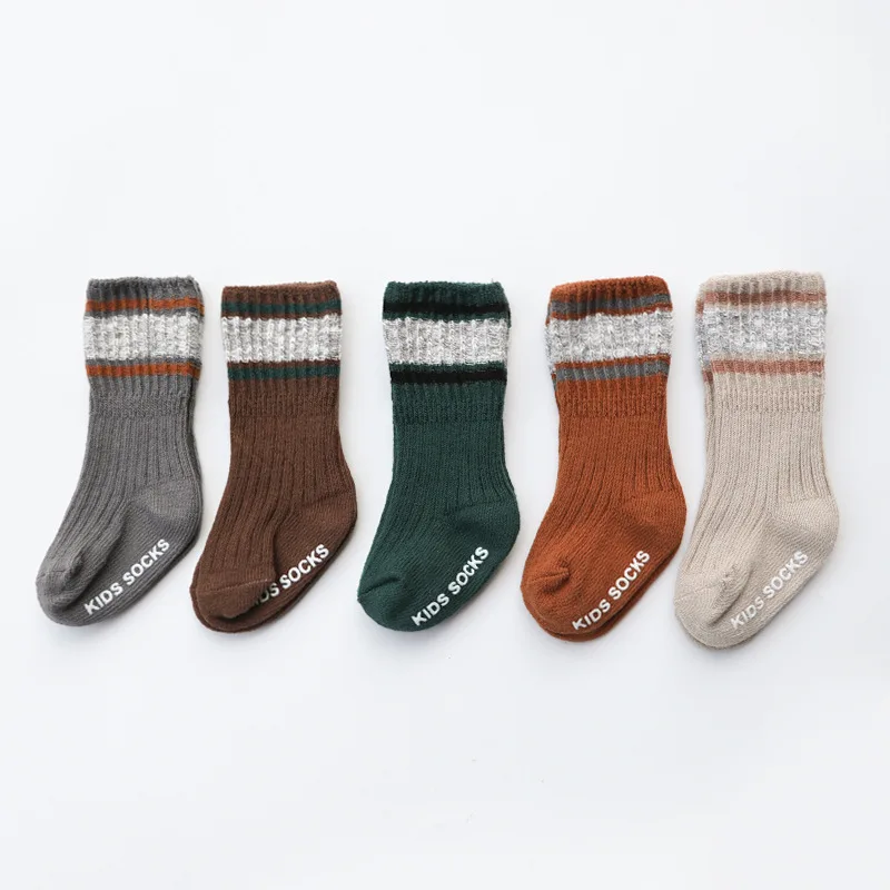 Нескользящие носки для мальчиков и девочек осенне зимние маленьких теплые
