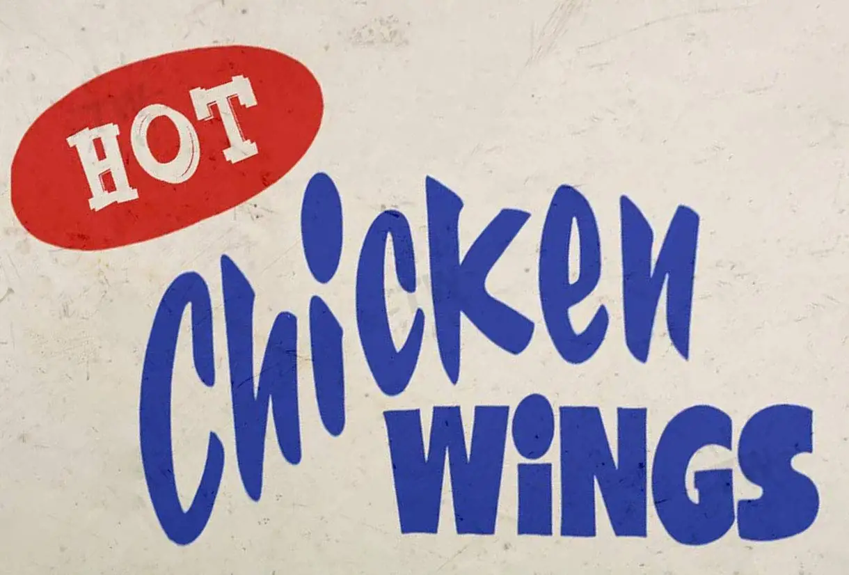 

Hot Chicken Wings Sign Fresh Market Fair Grounds Carnival Food Truck Decor Chicken Metal Tin Sign Wall Plaque for Home Kitchen