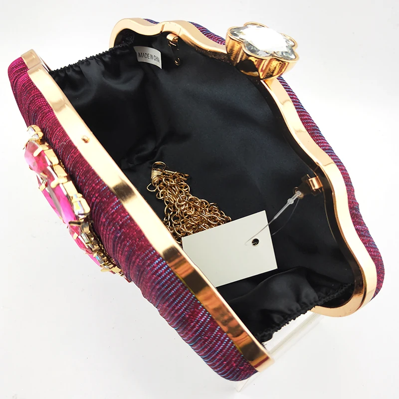 2020 г. удобные итальянские туфли на каблуке и сумочка серебристого цвета